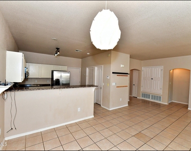 5810 Redstone Mesa Court - Photo Thumbnail 12