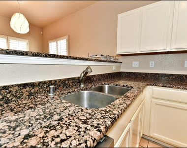 5810 Redstone Mesa Court - Photo Thumbnail 18