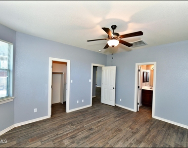 12569 Wolf Berry Drive - Photo Thumbnail 22