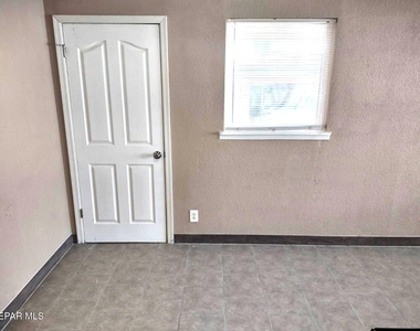 8724 Polaris Street - Photo Thumbnail 5