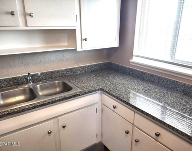 8724 Polaris Street - Photo Thumbnail 8