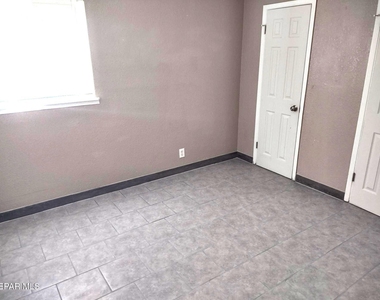 8724 Polaris Street - Photo Thumbnail 11