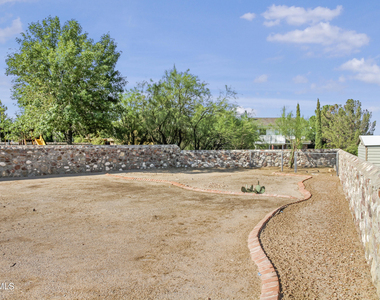 929 Totonaca Lane - Photo Thumbnail 27