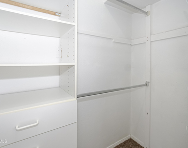 908 Los Pinos Way - Photo Thumbnail 20