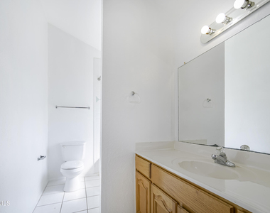 908 Los Pinos Way - Photo Thumbnail 26