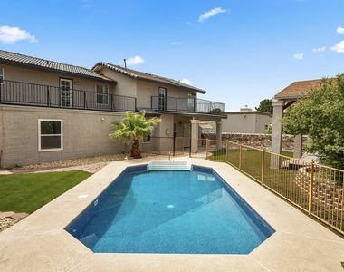908 Los Pinos Way - Photo Thumbnail 33