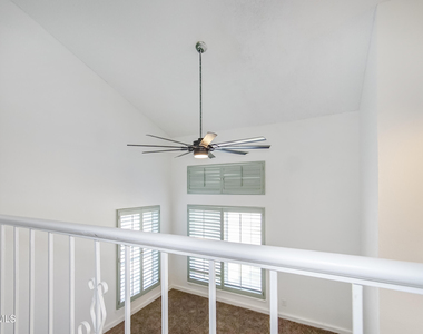 908 Los Pinos Way - Photo Thumbnail 15