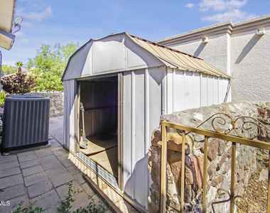 908 Los Pinos Way - Photo Thumbnail 13