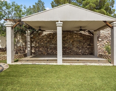 908 Los Pinos Way - Photo Thumbnail 31