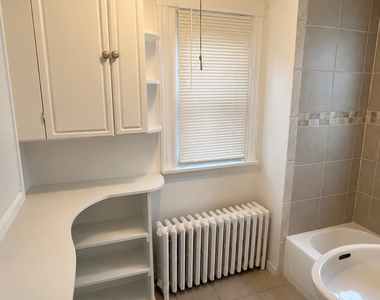 53-55 Davis Avenue - Photo Thumbnail 6