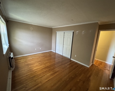 7 Mountain Laurel Drive - Photo Thumbnail 2