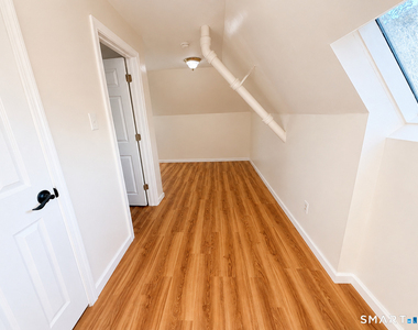 55 Prospect Avenue - Photo Thumbnail 9