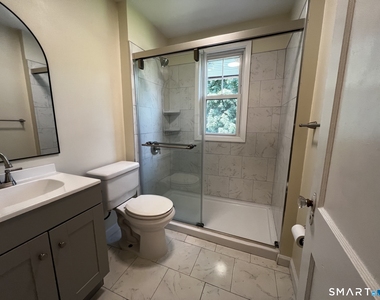 243 Henry Avenue - Photo Thumbnail 3