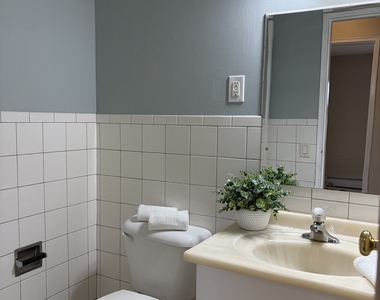 1070 New Haven Avenue - Photo Thumbnail 16