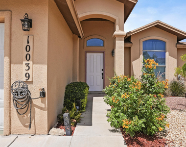 10039 Paloma Drive - Photo Thumbnail 3