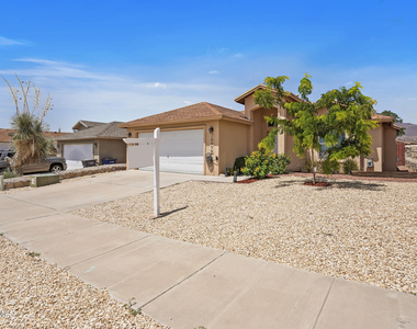 10039 Paloma Drive - Photo Thumbnail 1
