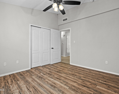 10039 Paloma Drive - Photo Thumbnail 18