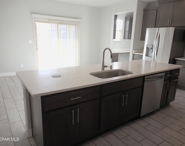 2245 Rocky Terrace Place - Photo Thumbnail 7