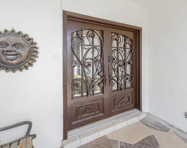 6529 Jim De Groat Drive - Photo Thumbnail 5