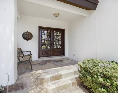 6529 Jim De Groat Drive - Photo Thumbnail 4