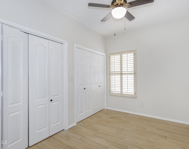 6529 Jim De Groat Drive - Photo Thumbnail 11