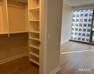 401 Atlantic Street - Photo Thumbnail 13