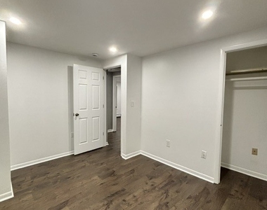 1387 Quinnipiac Avenue - Photo Thumbnail 19