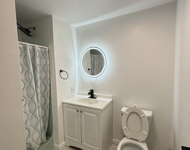 1387 Quinnipiac Avenue - Photo Thumbnail 11