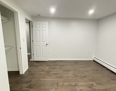 1387 Quinnipiac Avenue - Photo Thumbnail 17