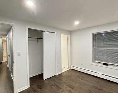 1387 Quinnipiac Avenue - Photo Thumbnail 8