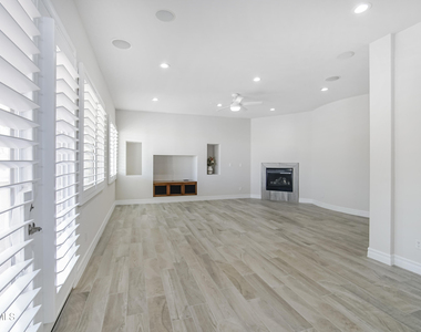 6489 Calle Placido Drive - Photo Thumbnail 27