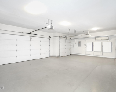 6489 Calle Placido Drive - Photo Thumbnail 15