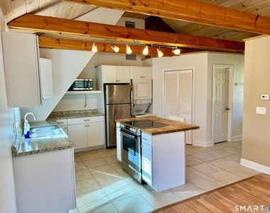 114 Meadowlark Lane - Photo Thumbnail 3