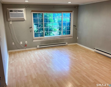 183 Loomis Drive - Photo Thumbnail 5