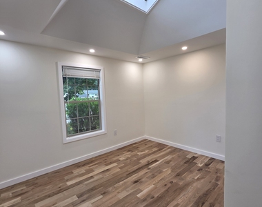 22 Marie Street - Photo Thumbnail 5