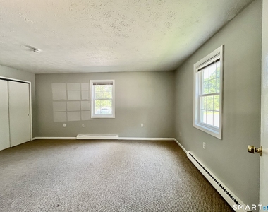 105 Horse Pond Road - Photo Thumbnail 7