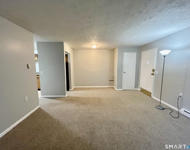 105 Horse Pond Road - Photo Thumbnail 4
