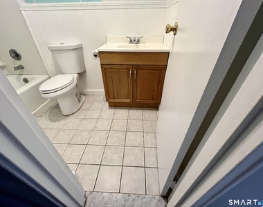 105 Horse Pond Road - Photo Thumbnail 8