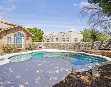 918 Bellacumbre Drive - Photo Thumbnail 46