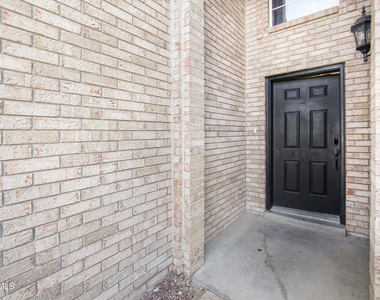 918 Bellacumbre Drive - Photo Thumbnail 2