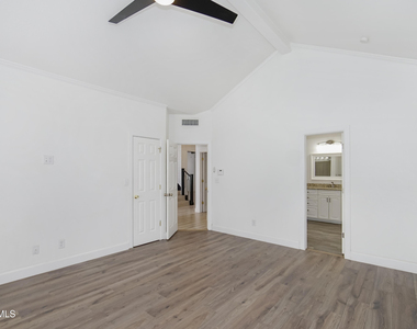 918 Bellacumbre Drive - Photo Thumbnail 11