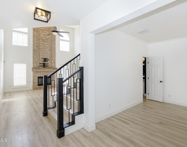 918 Bellacumbre Drive - Photo Thumbnail 3