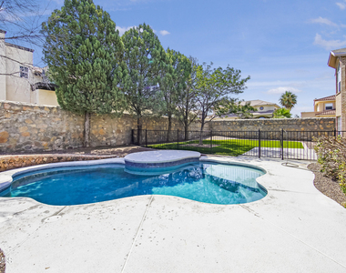 918 Bellacumbre Drive - Photo Thumbnail 47