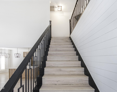 918 Bellacumbre Drive - Photo Thumbnail 27