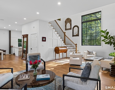 6 Abbotts Lane - Photo Thumbnail 13