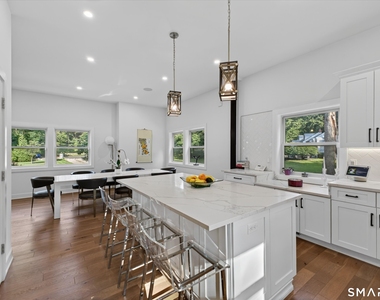 6 Abbotts Lane - Photo Thumbnail 8