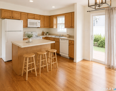 220 Castle Avenue - Photo Thumbnail 2