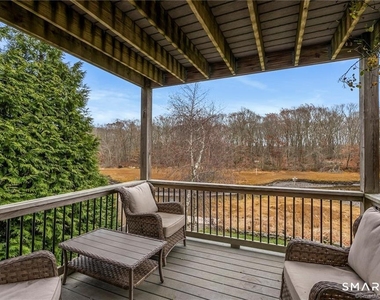33 Marshfield Road - Photo Thumbnail 11