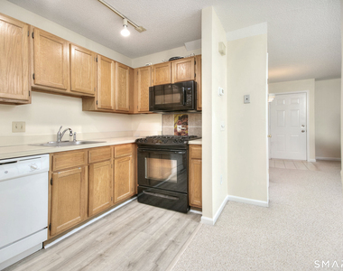 23 Glenrock - Photo Thumbnail 10