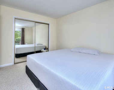 23 Glenrock - Photo Thumbnail 13